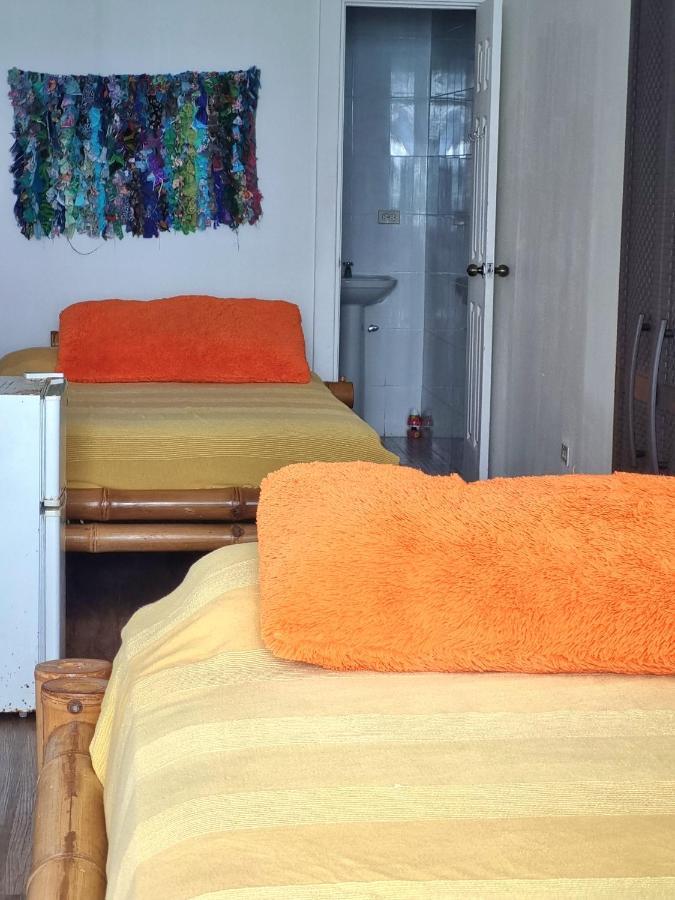 Casa Bajo Congo Cacique