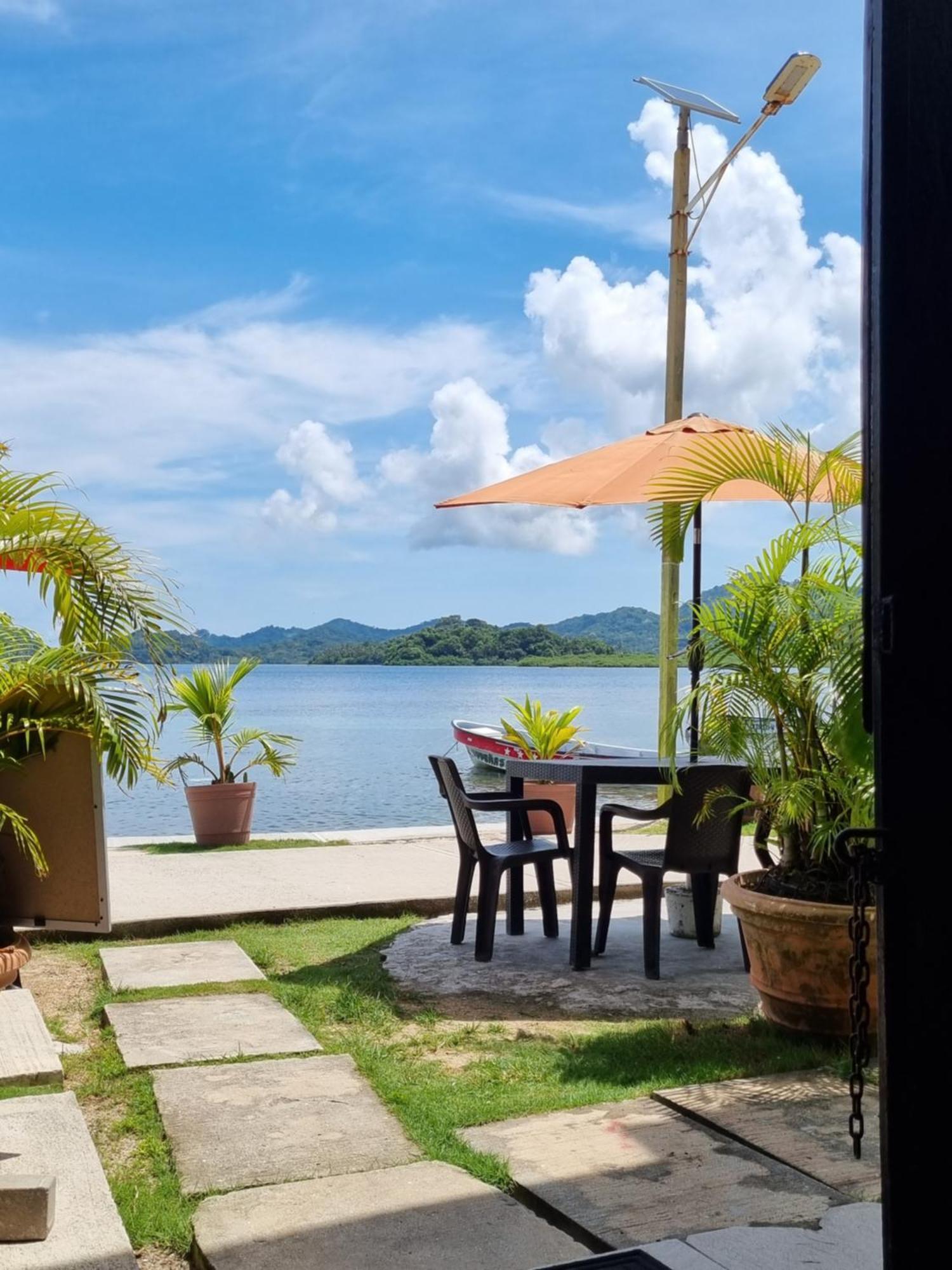 Casa Bajo Congo Lodge *